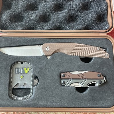 True DAV 4 Piece Support Kit with Flipper Knife, Multi-Tool Keychain