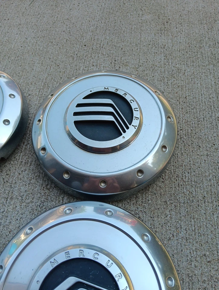 Tapacubos Mercury Mountaineer 2002-2005 3L24-1A096-DA cubierta OEM  Foto 3 de 4