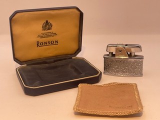 Ronson ladies lighter boxed Sparking