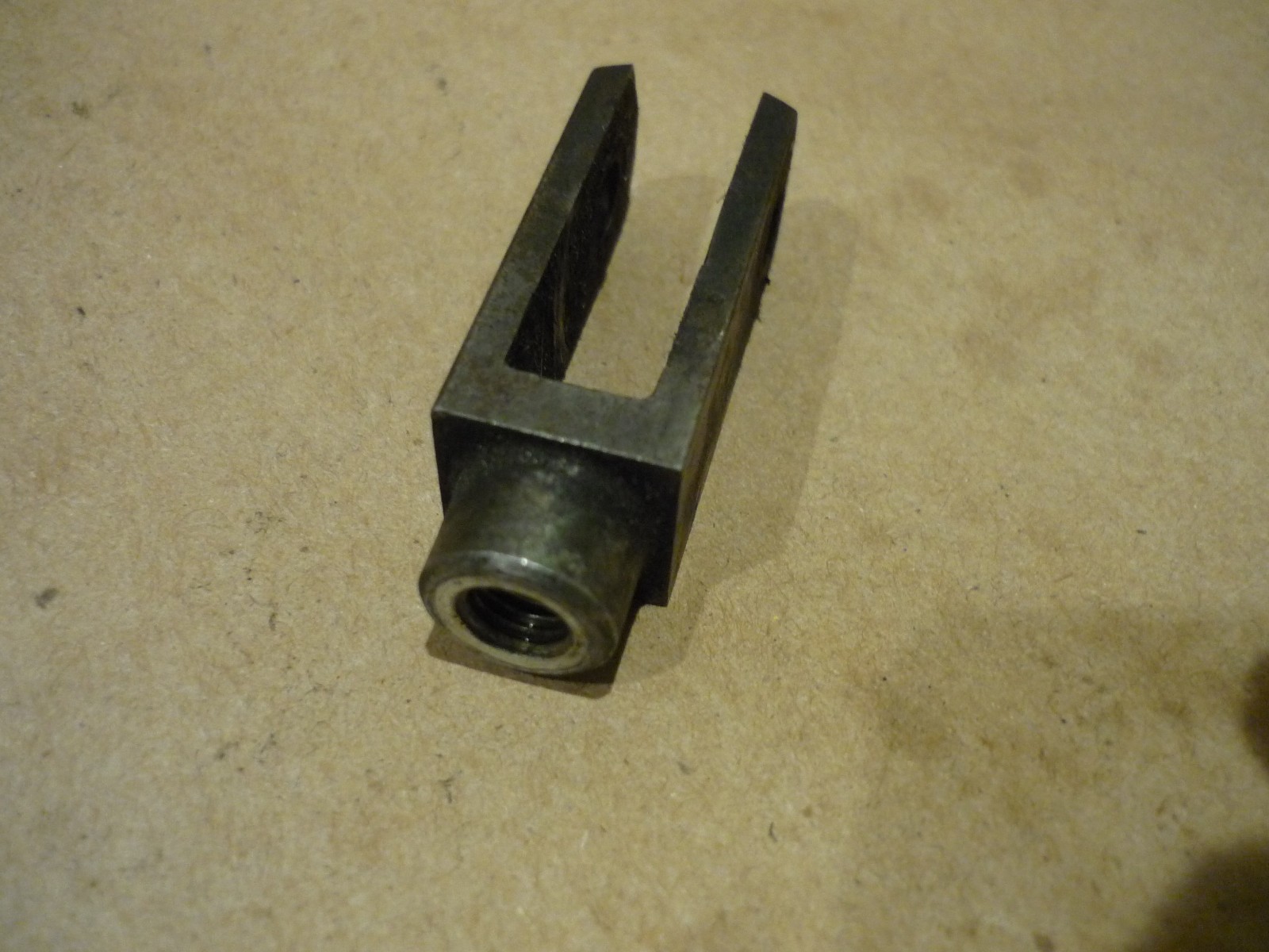 Ferrari 208,246,308,328,365- Clutch Fork RH Thread -P/N 103238