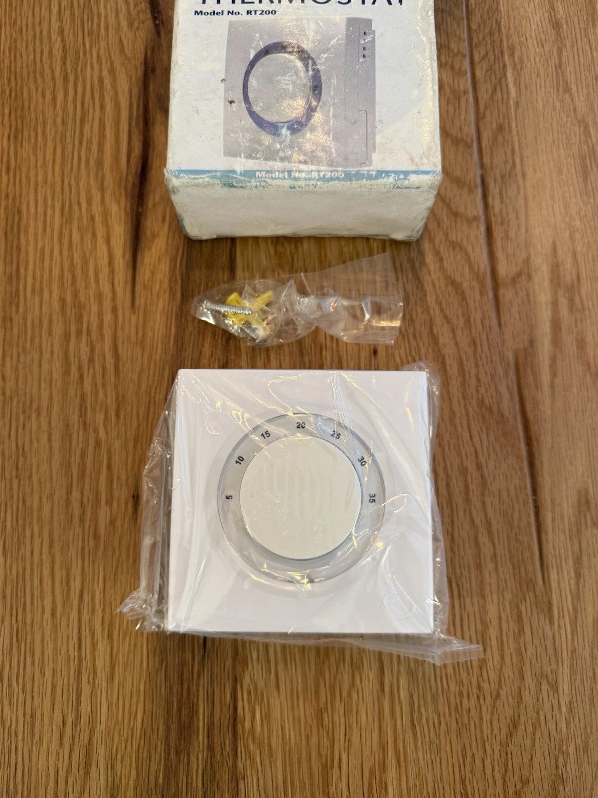 Salus RT200 Electronic Room Temperature Mechanical Thermostat Control - New 5
