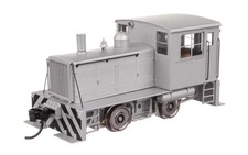 Walthers HO Plymouth ML-8 Industrial Switcher Silver with Black Stripes DC 20018