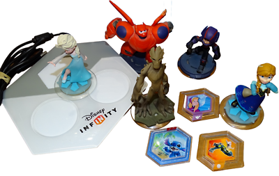 Disney Infinity 2.0 Edition (Nintendo Wii U, 2015) Lot with Base