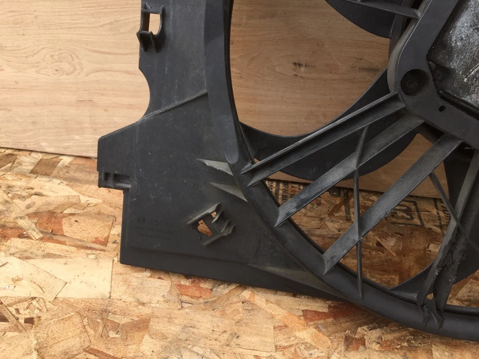 Ventilador de aire acondicionado motor ventilador de refrigeración ventilador mercedes w211 w219 e63 e550 e350 oem Foto 4 de 4