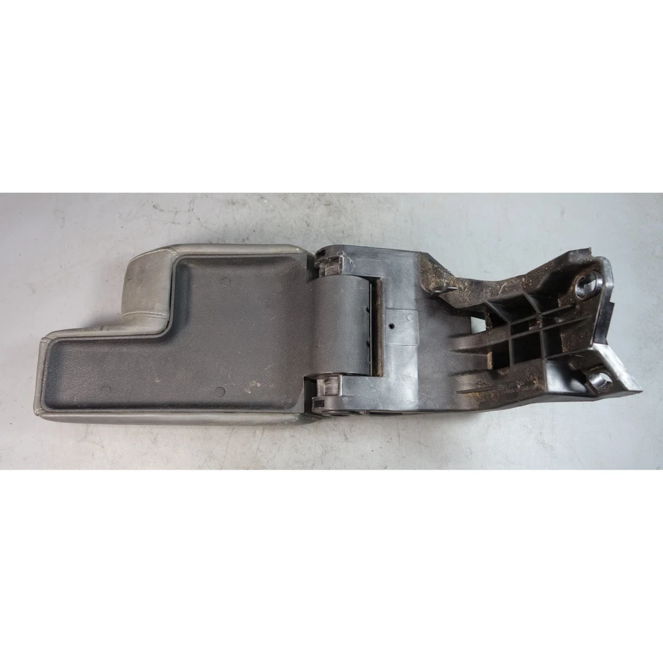 Reposabrazos delantero BMW E36 serie 3 94-99 dañado con base de montaje cuero gris OEM Foto 4 de 4