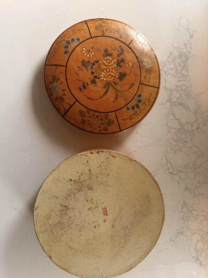 Vintage Japanese Lacquered Wood Trinket Box Hand Painted Floral 7" Round - Image 2 of 4