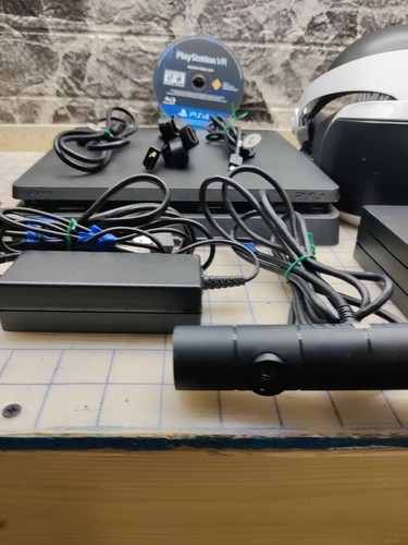 Console Sony PS4 et Sony VR set complet testé - Photo 6/24