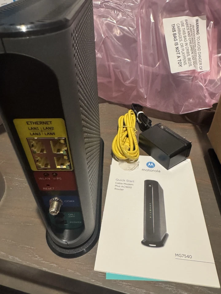 Motorola MG7540-10R (Refurbished) 16x4 686Mbps Cable Modem + AC1600 DOCSIS 3.0 - Image 3 of 4