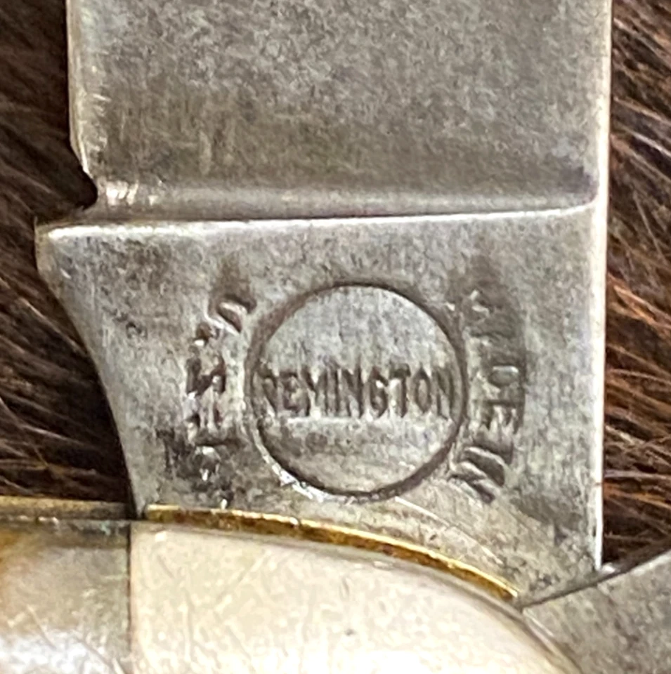 Cuchillo utilitario Scout vintage Remington, hecho en EE. UU., mango de hueso jigged, 3 3/4" Foto 2 de 4