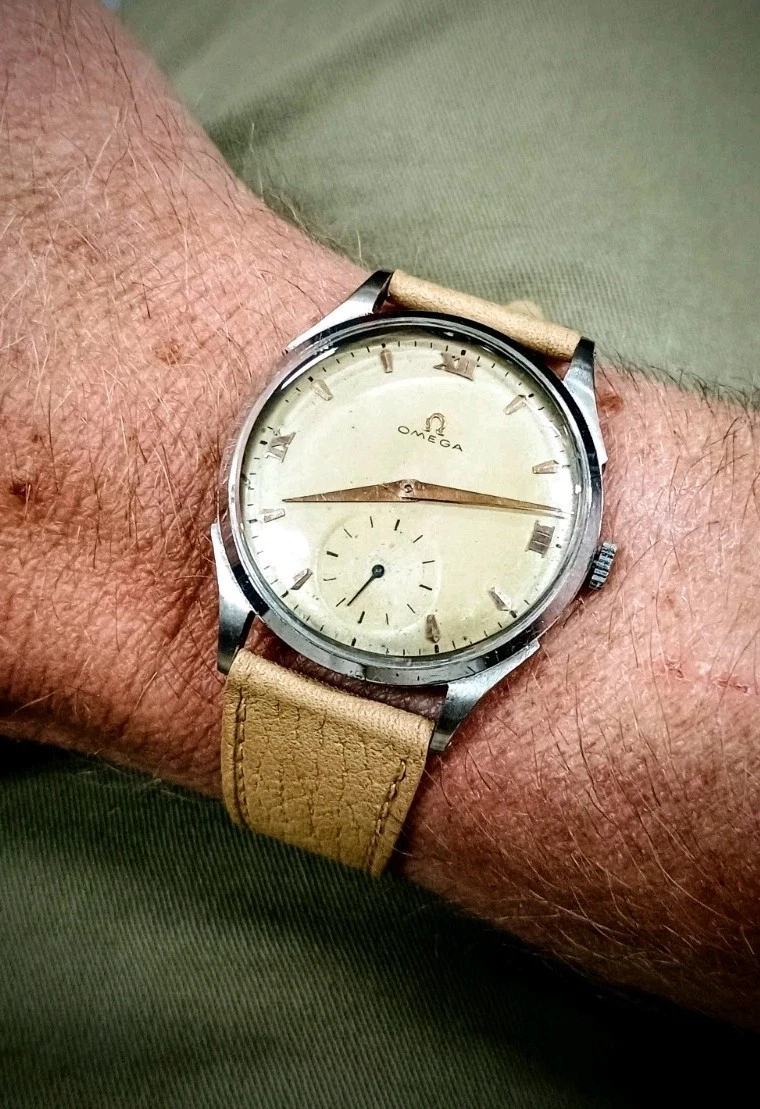 Omega — Vintage 1940's 35mm Omega cal. 28 Ref 2415-1  Excellent Condition Running Strong
