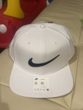 Nike Pro Cap White Black Swoosh Flat Bill Snapback Hat FV5522-100 L/XL NEW
