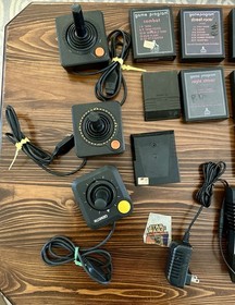 Vintage Atari 2600 Jr Console Bundle - 32 Games & 3 Controllers - POWERS ON