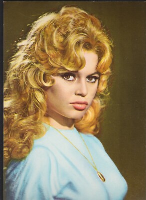 FILM ACTRESS SINGER MODEL BRIGITTE BARDOT (EAST-WEST) Postcard