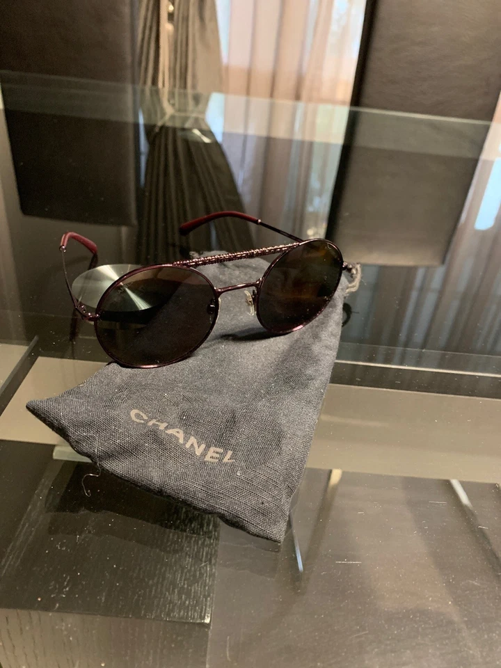 Óculos de sol chanel - Imagem 4 de 4