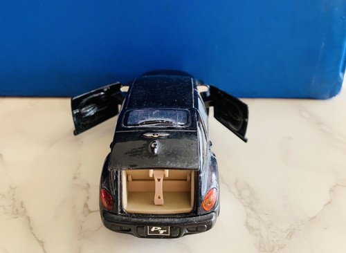 SAICO 2000 BLACK PT CRUISER PULL BACK 1:32 - Picture 4 of 8