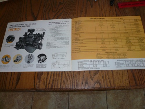 Folleto de ventas modelo Fargo 1960 tonelaje medio - D400 - C700 - CDN Chrysler - Imagen 4 de 5