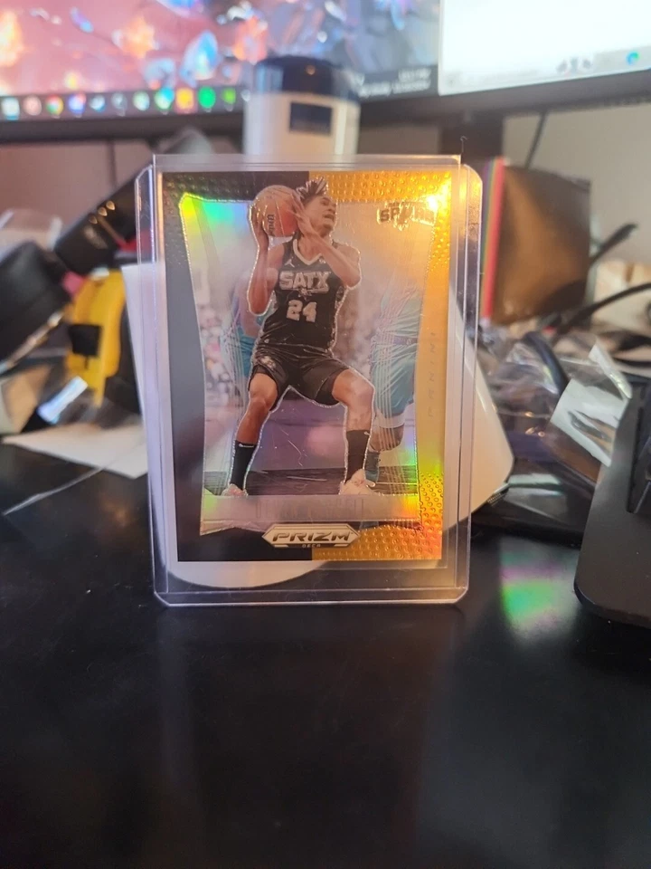 2023-24 Panini Prizm Deca Devin Vassell  Black & Gold Shimmer 4/5 Spurs  - Image 3 of 4