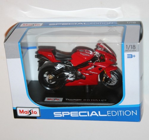 Maisto - TRIUMPH DAYTONA 675 Motorbike 