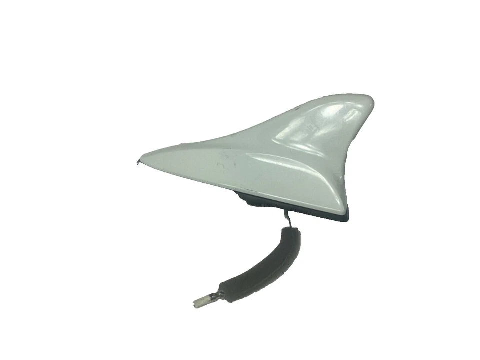 2010-2012 Hyundai Genesis Coupe Roof Shark Fin Antenna 96250-2M1001 White OEM - Imagem 2 de 4