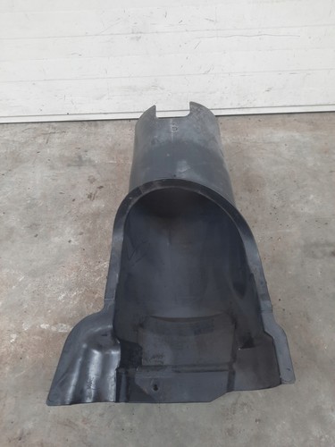 Strut dust boot
