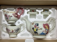Rare Authentic Disney Alice In Wonderland Porcelain Tea Set