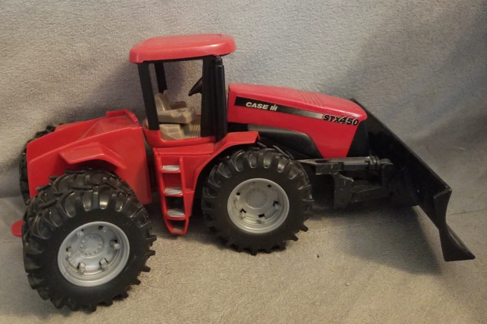 Case International IH STX450 Tractor 4WD Quad w/ plow ERTL 1/32 Plastic Diecast - Image 4 of 4