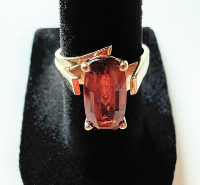Vintage Ring 14 Karat massiv Gelbgold & natürlich ca. 6 x 12 mm roter Granat Größe 6