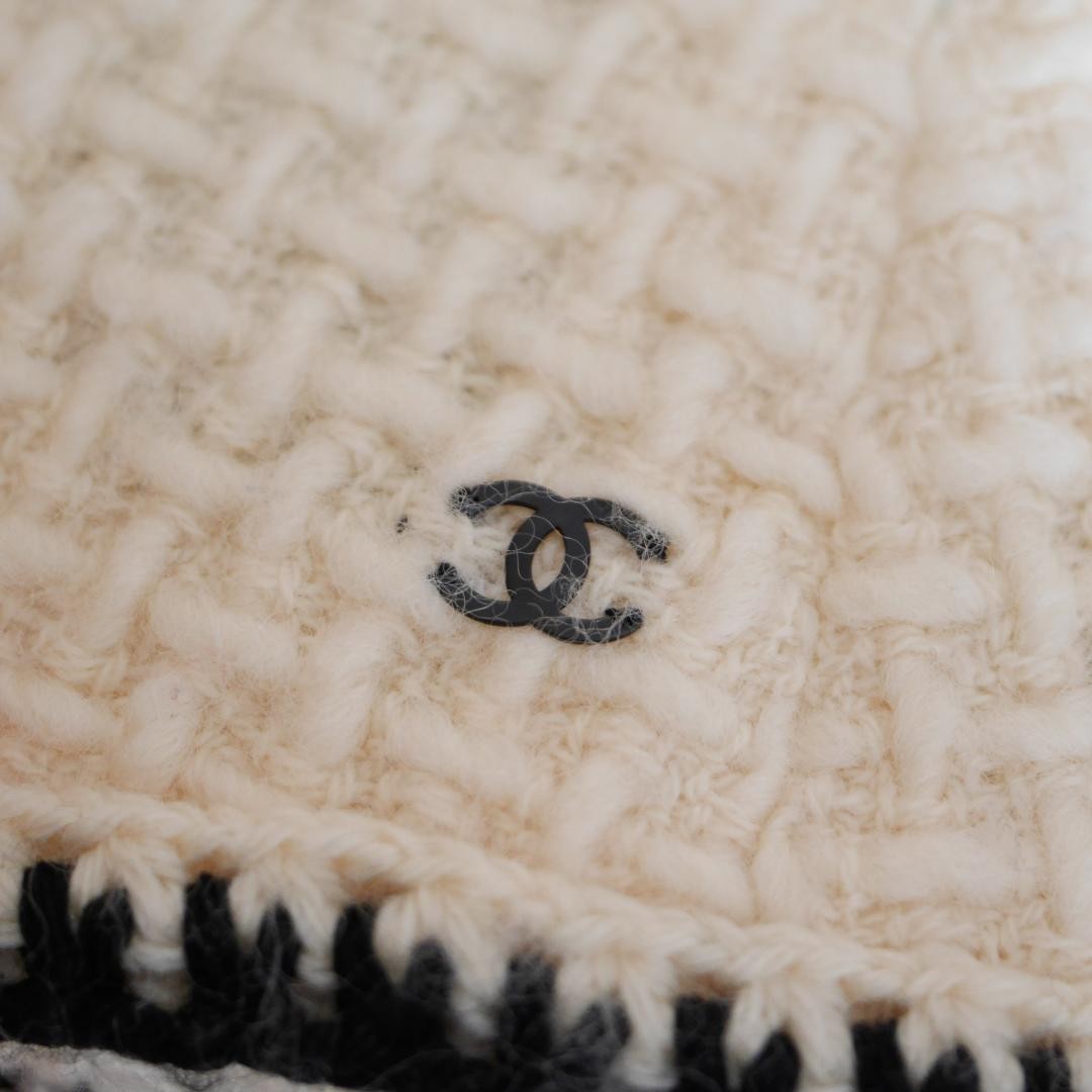 CHANEL Vintage 00A Coco Pattern Lining Coat 36 - image 8