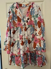 SHEIN TIERED FLORAL MINI DRESS Size M