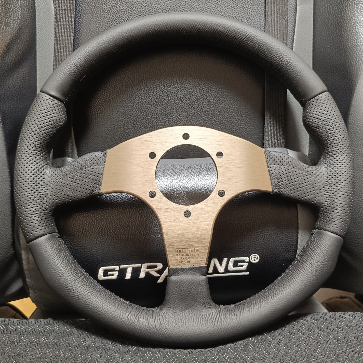 MOMO Race Steering Wheel 320mm Leather Honda Horn NSX S2000 Civic