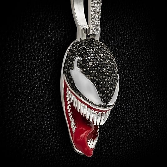 Colgante con dije de cara de personaje Venom simulado de diamante negro enchapado en oro blanco de 14K