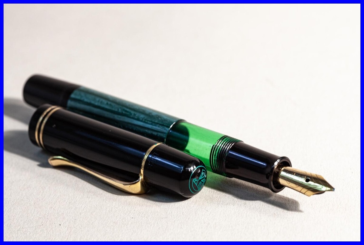 Pelikan　ペリカン　100N　OM 1954er PELIKAN 100N KOLBEN-FÜLLER Grün marmoriert OM - OBB 14K