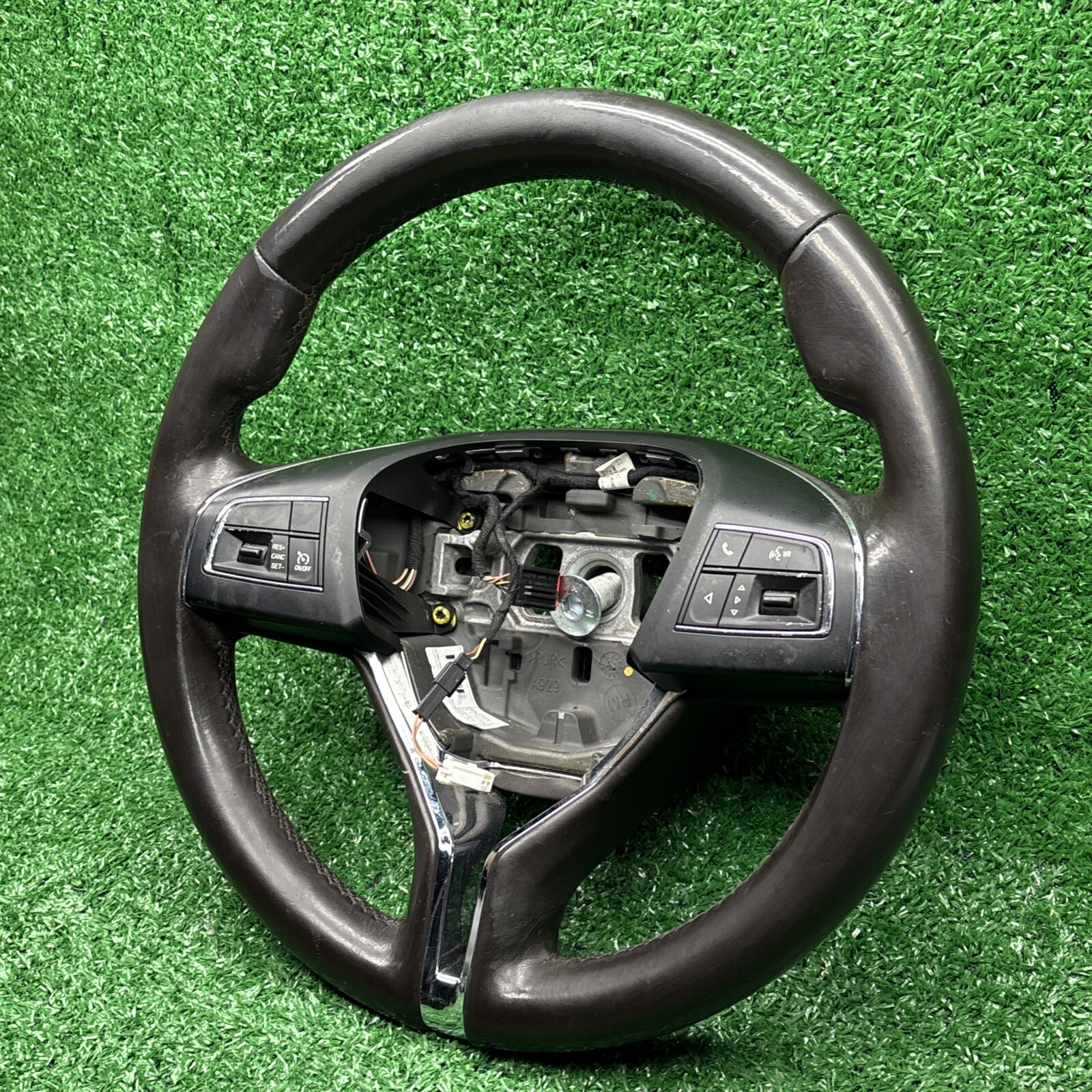 2014-17 MASERATI QUATTROPORTE STEERING WHEEL W/ CONTROLS OEM Burgundy LEATHER