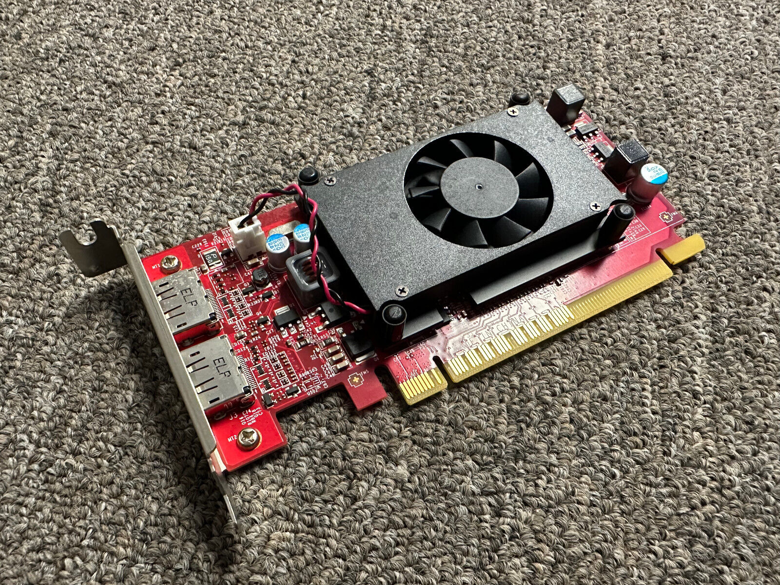 WTS: Nvidia GT 720 2gb video cards low profile pull from Lenovo m900 sff