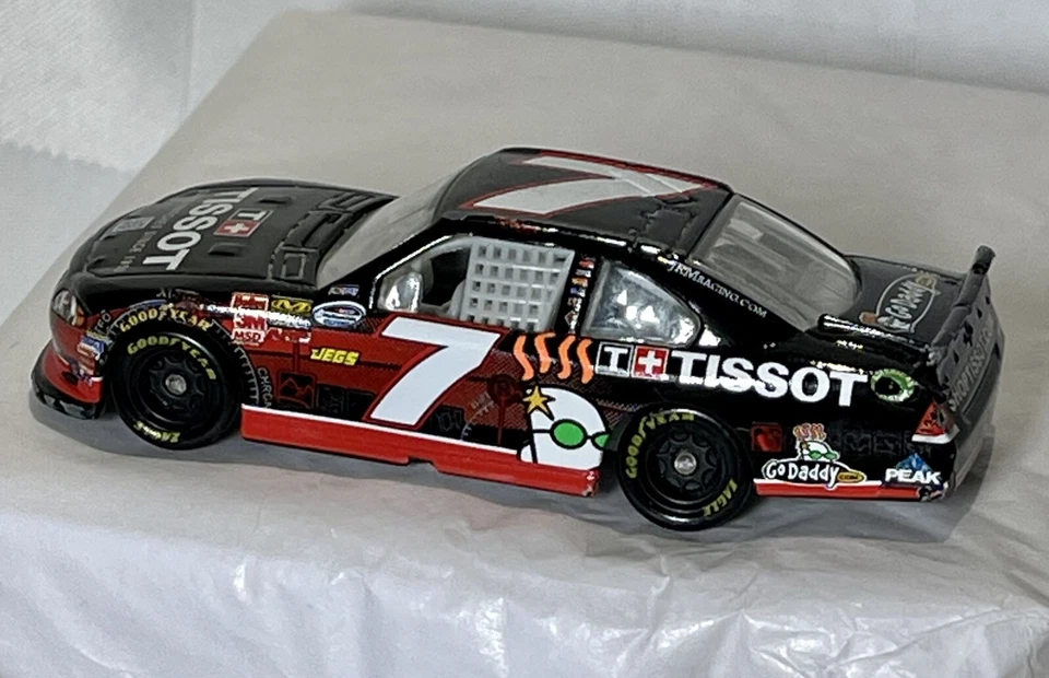 2011 Lionel #7 Danica Patrick Tissot швейцарские часы черный 1:64 литой пластик - Изображение 3 из 4