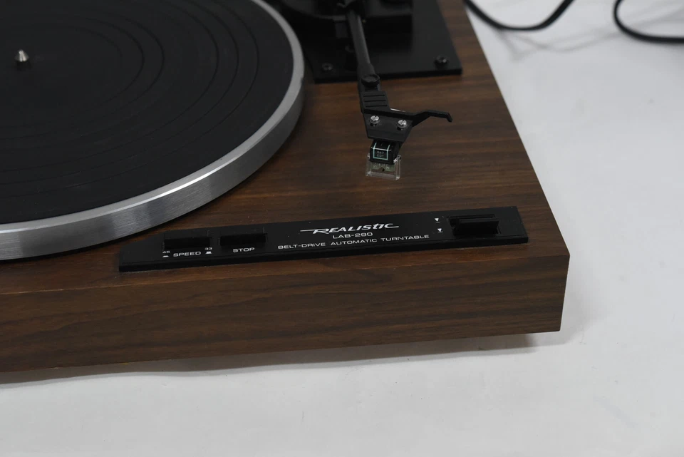 Realistic LAB-290 Auto Return Belt Drive Turntable - Vintage Tandy Japan 1980's - Image 3 of 4