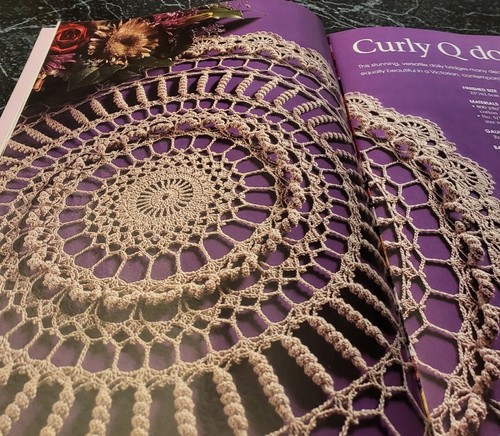 DZ13 CROCHET! MAGAZINE, SEPTEMBER 2002 - Picture 7 of 12