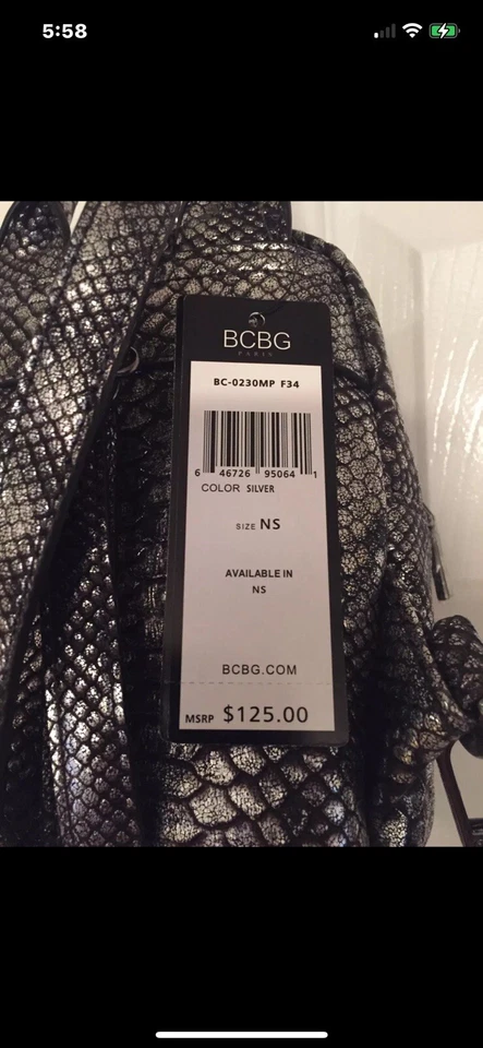 Mini Mochila BCBG Paris Metálica Imitación Piel de Serpiente/Cuero Cartera Negra Nueva. Foto 3 de 3