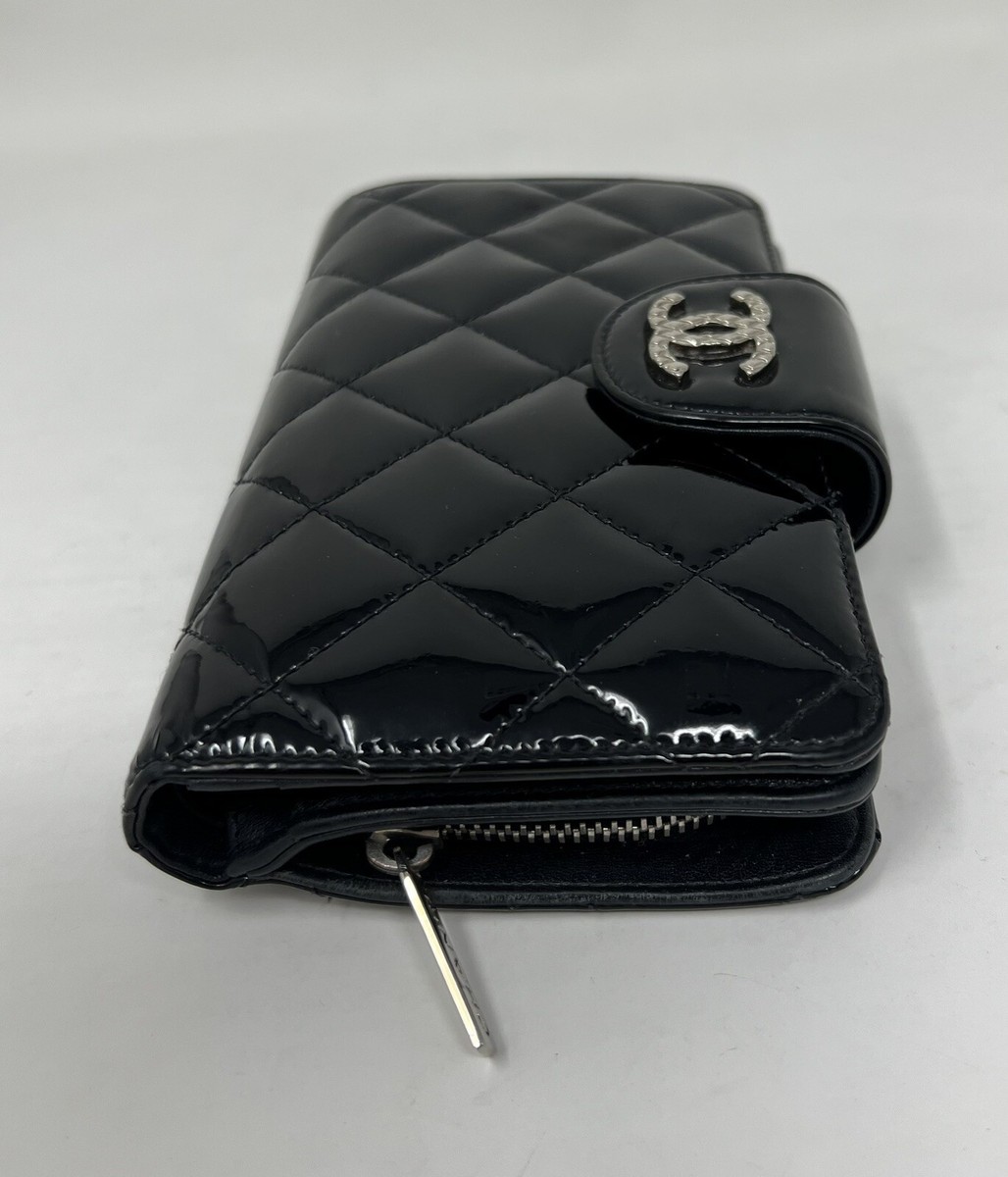 CHANEL Patent Quilted Brilliant Zipped Pocket Wallet Black