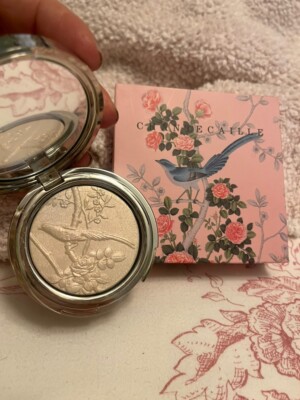 CHANTECAILLE Lumiere Rose Highlighting Powerd ** RARE** ~~PRISTINE CONDITION~~