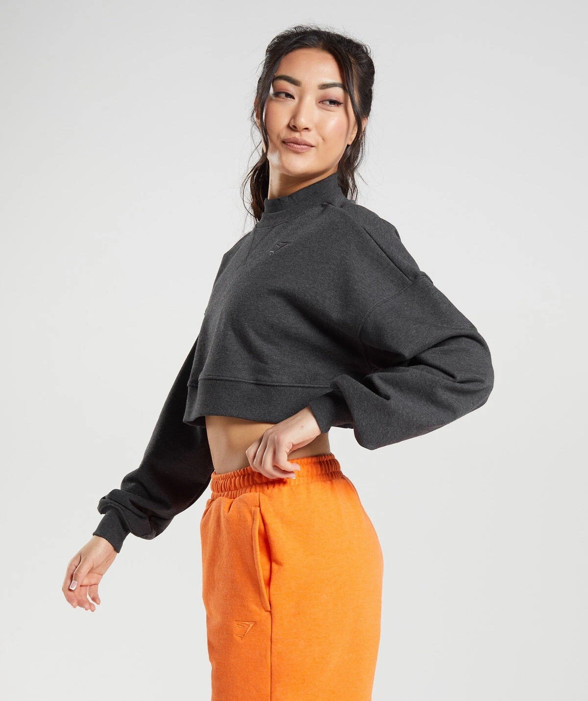 gymshark crop top logo long sleeve sport bra 