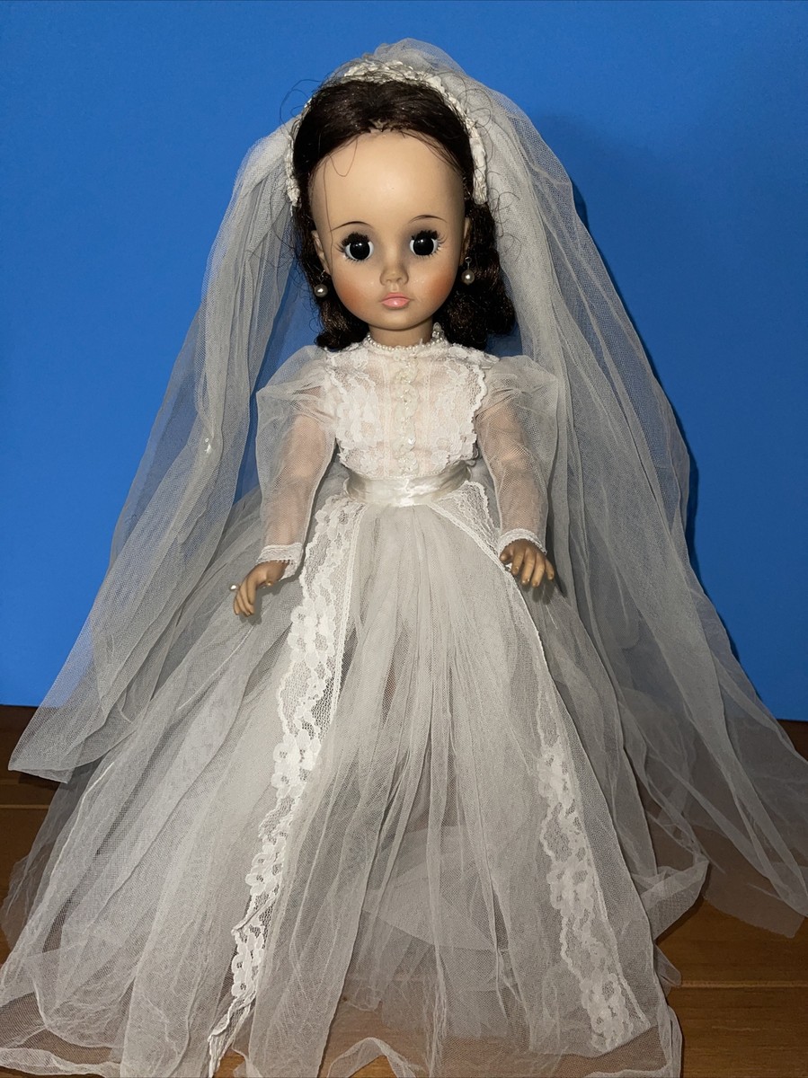 Vtg 1966 Madame Alexander ELISE Bride Doll 17