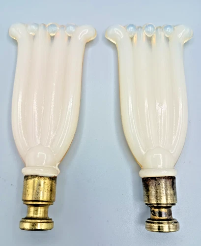 Pair 1940s ALADDIN Precision Opalescent Custard Milk Glass Lamp Finials Cream 4"