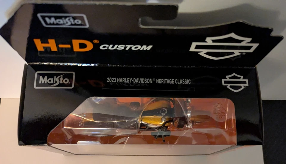 Maisto Harley Davidson 2023 Heritage Classic Series 44 1:18 Die Cast - Image 4 of 4
