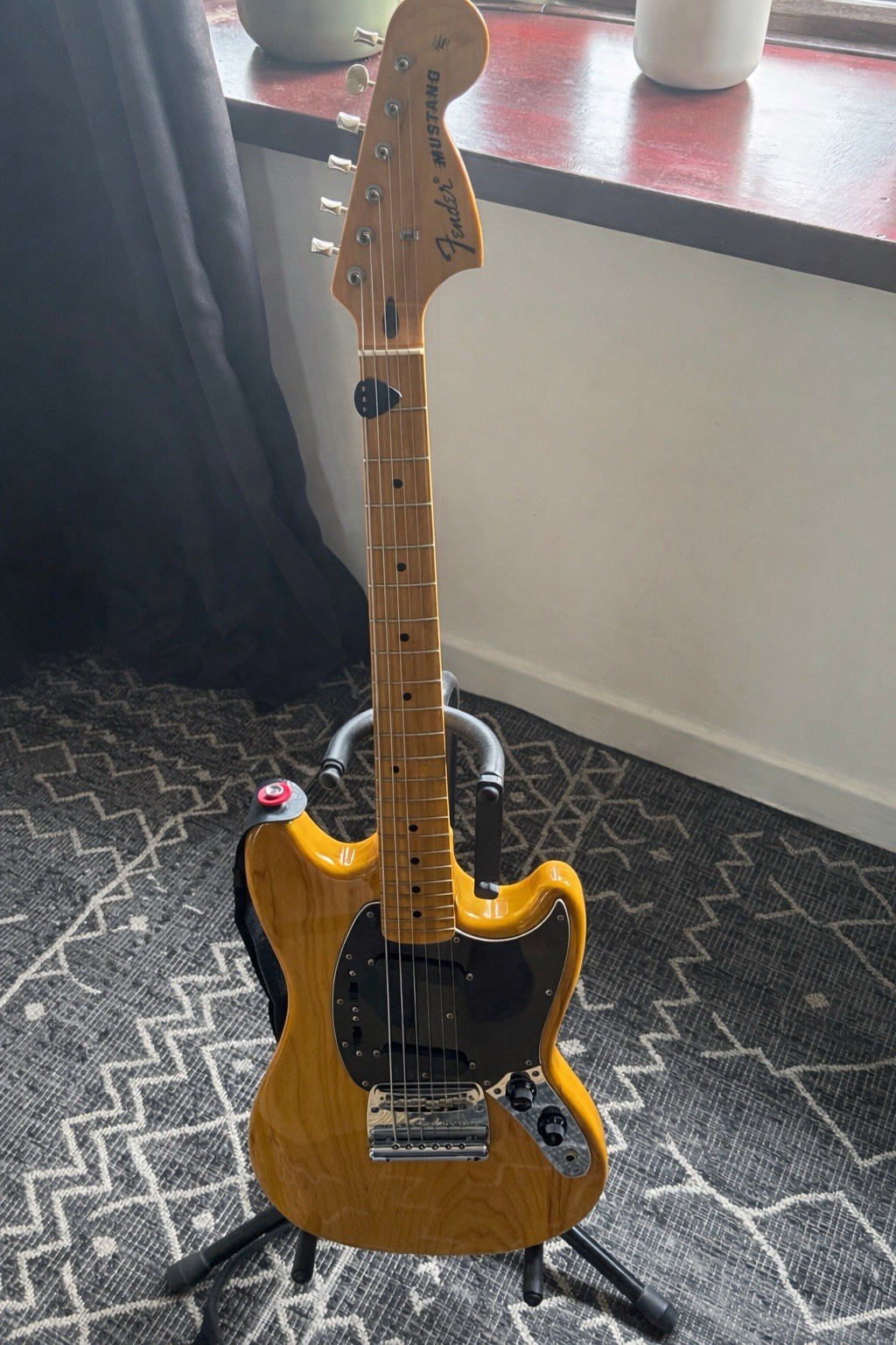 Fender Mustang MG77 Reissue Natural Finish. Maple Fingerboard. Crafted In Japan