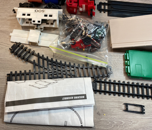 ERTL Farm Country Railroad Freight Train Set Complete W/many parts sealed - EUC - Picture 2 of 17