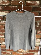 Women s Eddie Bauer grey sweater Size M Pullover knitwear winterwear