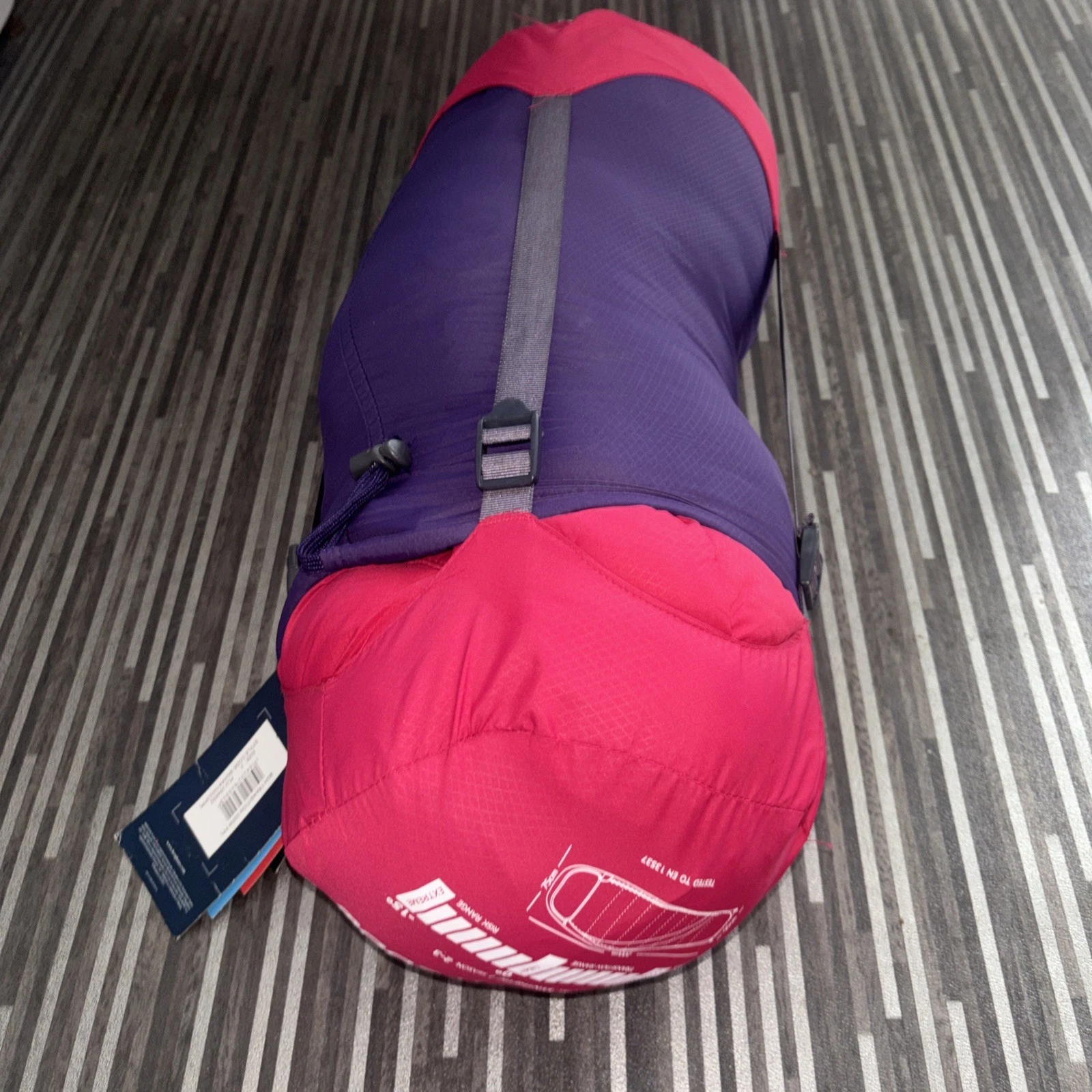 Berghaus Transition 200W Sleeping Bag 3 Season Purple bnwt