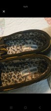 Minnetonka Brown Suede Moccasin Slippers Animal Print Faux Fur Lined Bow Women