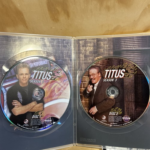 Titus Season 3 DVD (Twentieth Century Fox, 2006) - Picture 4 of 6